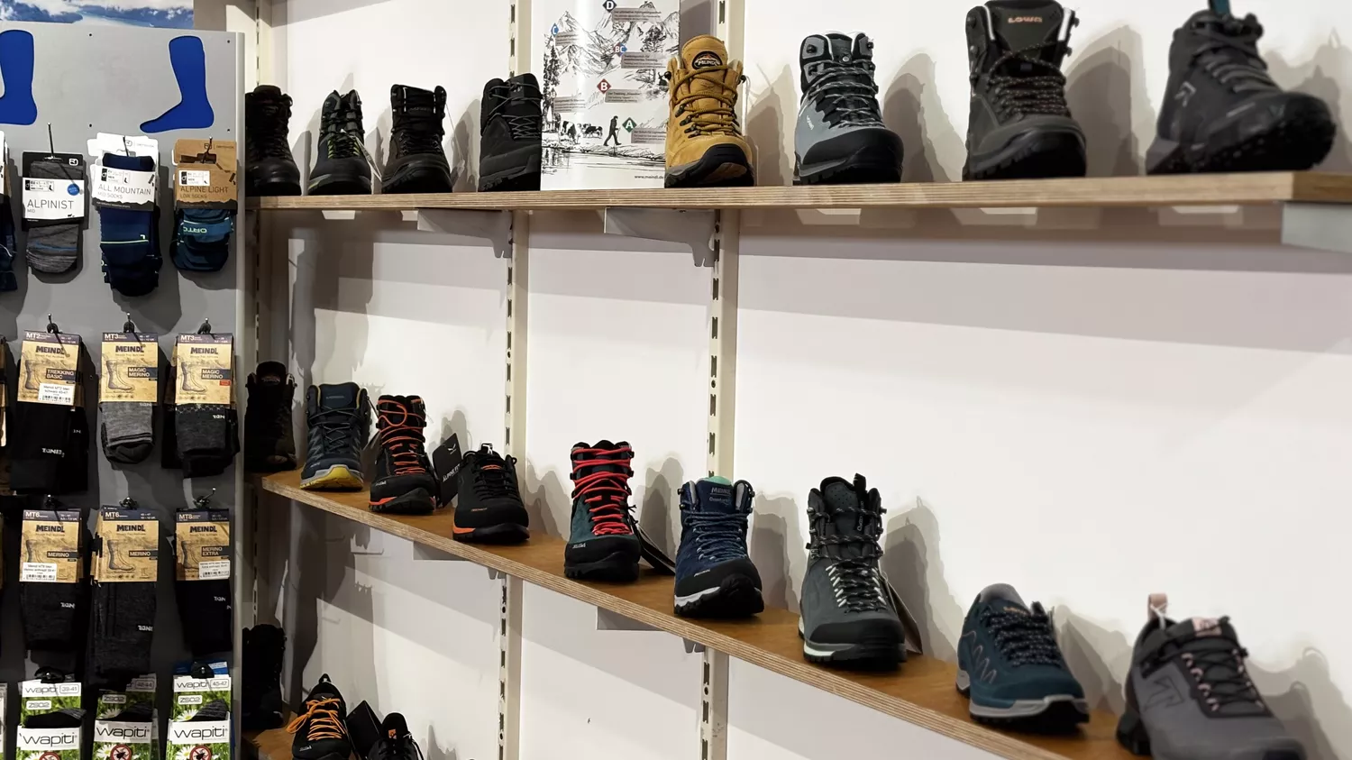 Trekking Bekleidung bei Der Berg Ruft Berlin